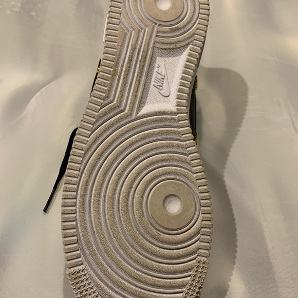 Nike Air Force 1 '07 LX "Sisterhood" Black Edition - Picture 4 of 5